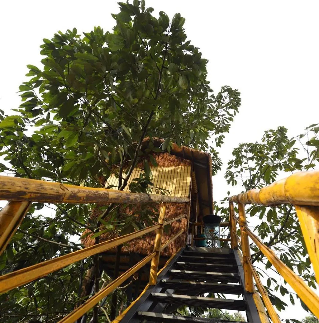Karingens Resort Malayattur