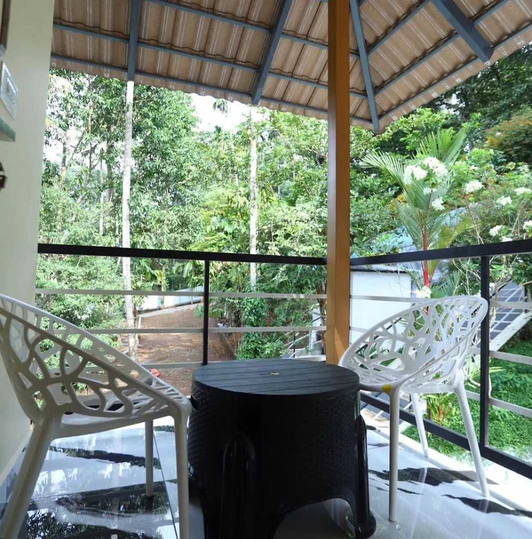 Karingens Resort Malayattur