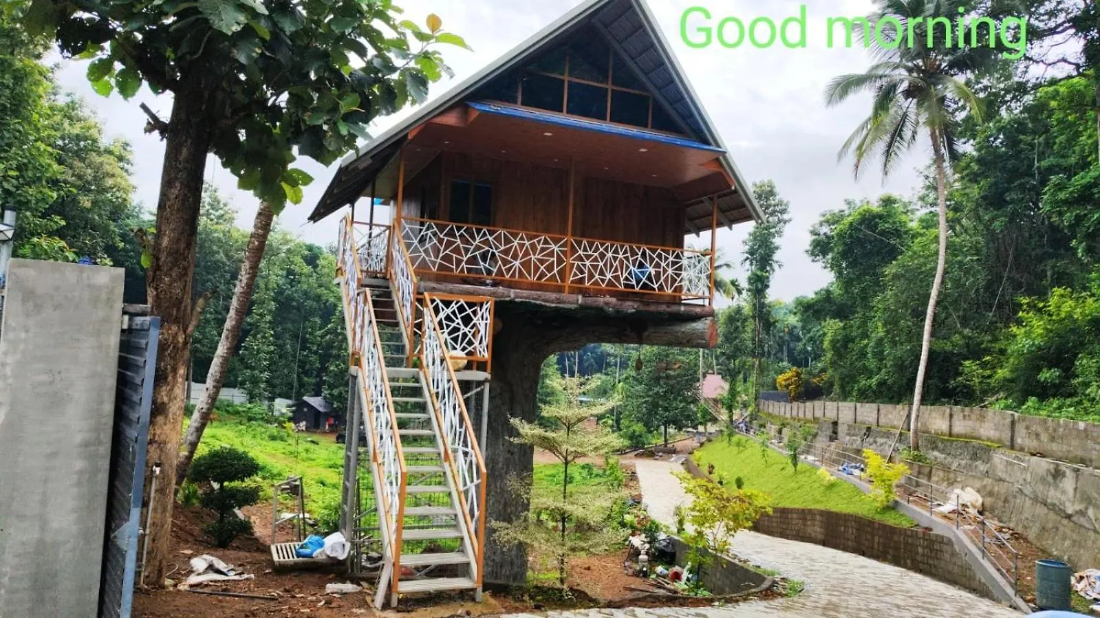 Karingens Resort Malayattur 0*,